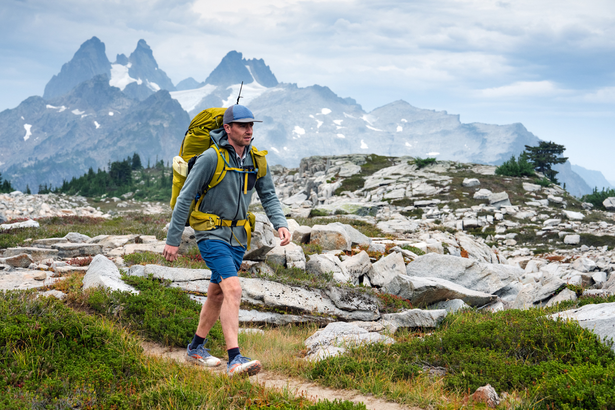 Patagonia R1 Air Full-Zip Hoody (backpacking in the R1)